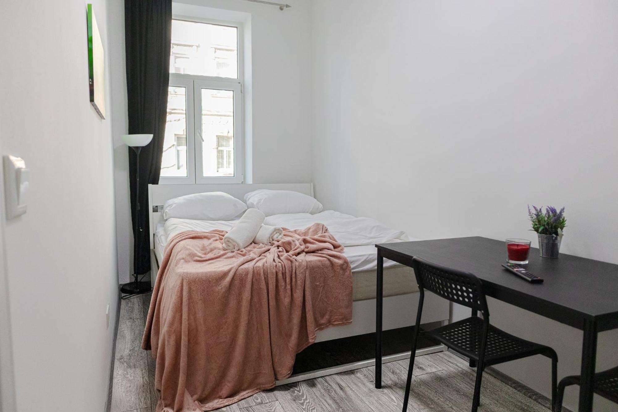 Affordable 5-Br Shared Apartment / Enkplatz U3 Getaway Wien Ngoại thất bức ảnh