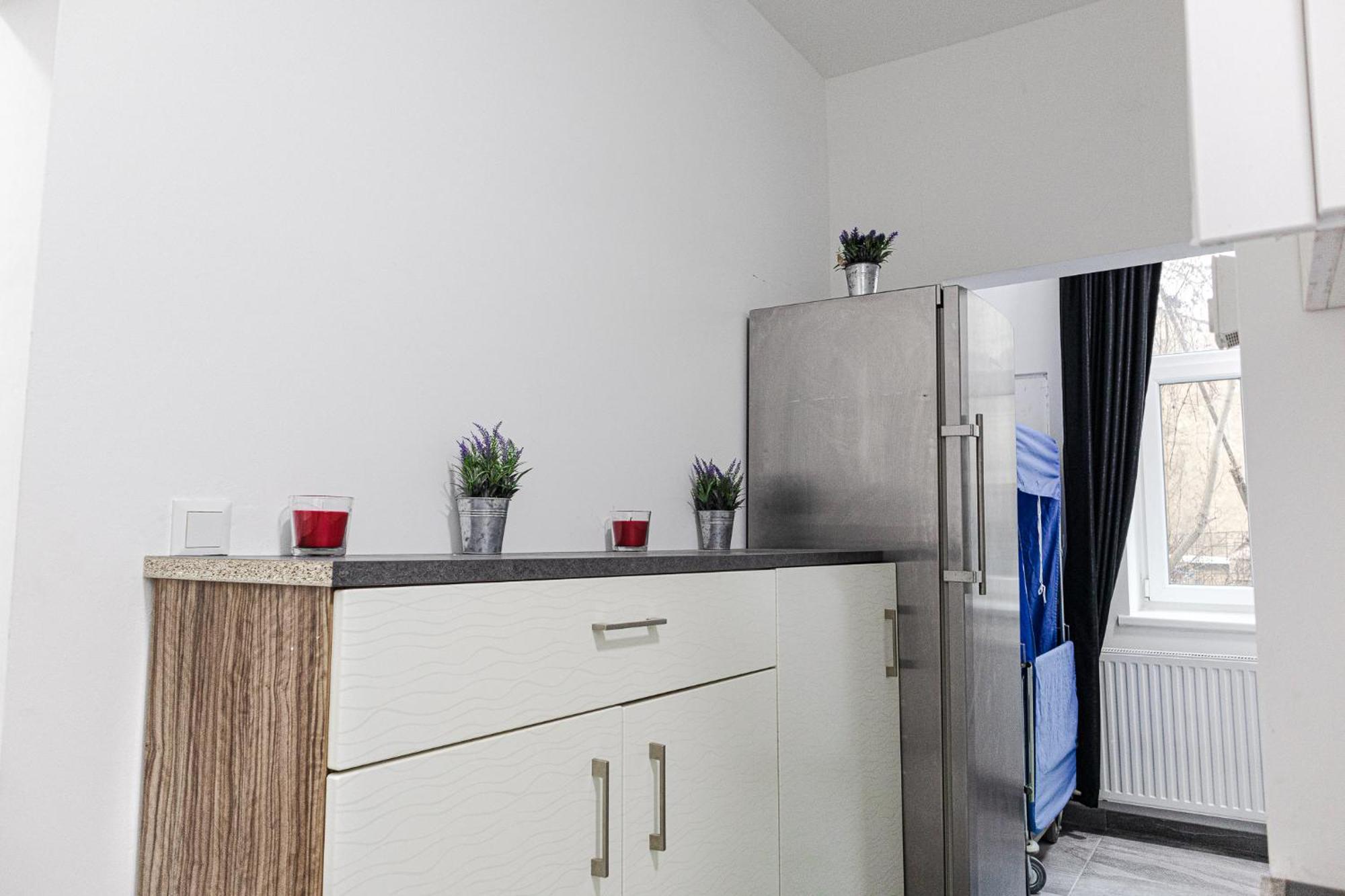 Affordable 5-Br Shared Apartment / Enkplatz U3 Getaway Wien Ngoại thất bức ảnh
